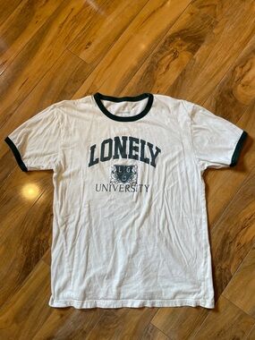 Lonely ghost size large T-shirt
